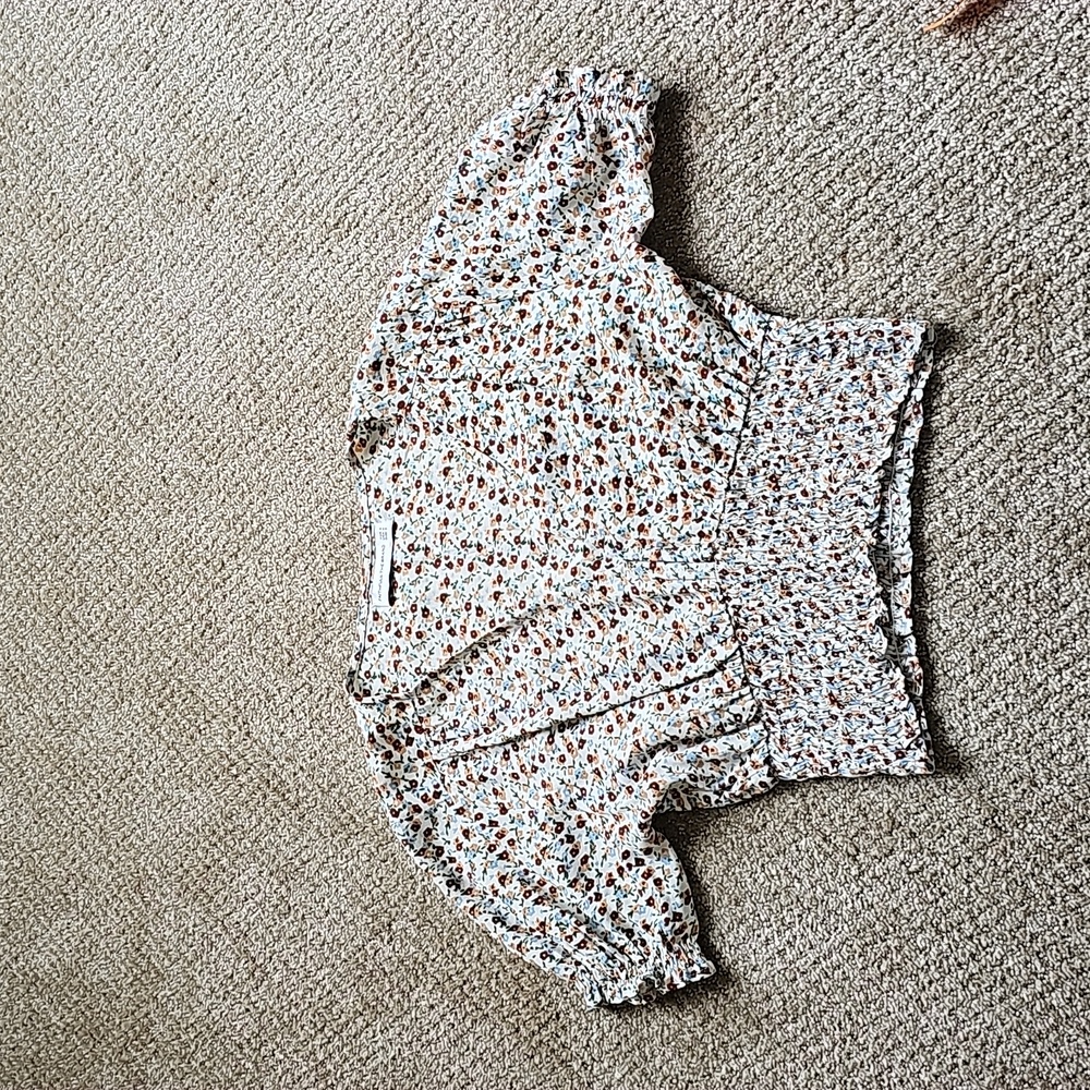 Faithful the brand ladies floral crop top.  New condition.  Size S